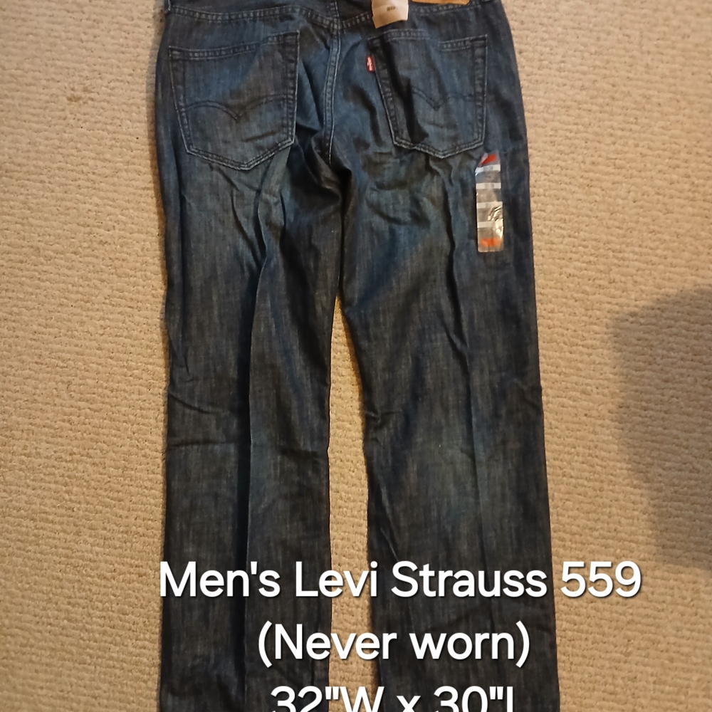 Levi's Relaxed Fit Dark Blue Jeans